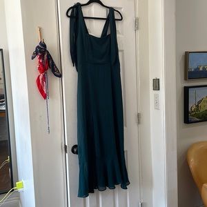 Show me your mumu Claire Midi Dress - Emerald Chiffon